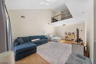 69 Autumn Ct, Roxbury Township, NJ 07852 - Photo 3