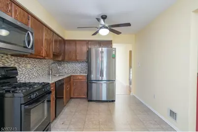 129 Patriots Rd, Parsippany, NJ 07950 - Photo 7