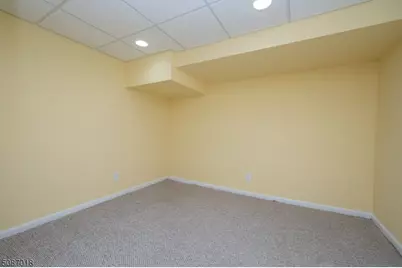 129 Patriots Rd, Parsippany, NJ 07950 - Photo 19