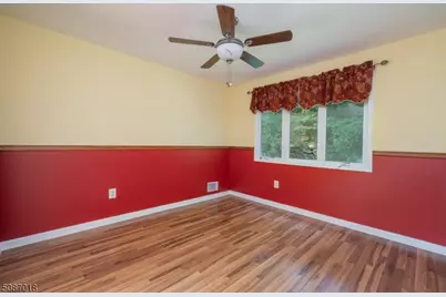 129 Patriots Rd, Parsippany, NJ 07950 - Photo 5