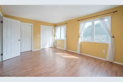 129 Patriots Rd, Parsippany, NJ 07950 - Photo 11
