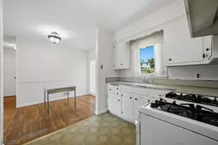 26 Briar Ln, Nutley, NJ 07110 - Photo 11
