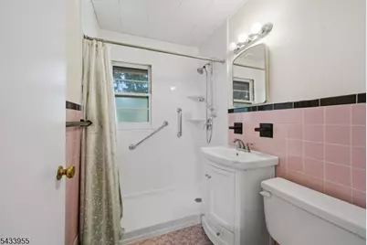 26 Briar Ln, Nutley, NJ 07110 - Photo 15
