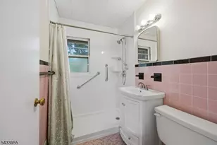 26 Briar Ln, Nutley, NJ 07110 - Photo 15