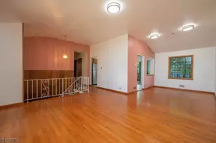 859 Lake Shore Dr, Parsippany, NJ 07054 - Photo 9