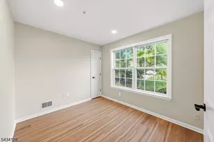 502 Rhoads Dr, Montgomery Township, NJ 08502 - Photo 17