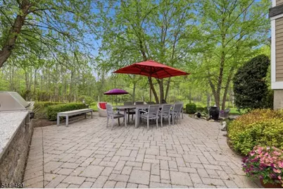 8 Ridgeline Dr, Washington Township, NJ 07853 - Photo 43