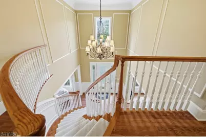 8 Ridgeline Dr, Washington Township, NJ 07853 - Photo 9