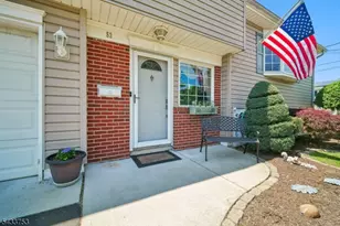 53 Orchard St, Carteret, NJ 07008 - Photo 3