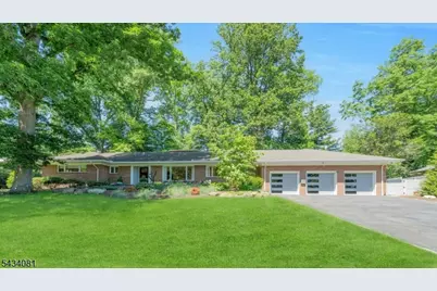 130 Pearl Brook Dr, Clifton, NJ 07013 - Photo 1