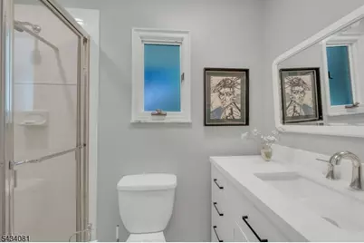 130 Pearl Brook Dr, Clifton, NJ 07013 - Photo 29