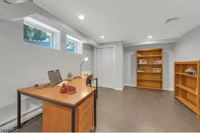 130 Pearl Brook Dr, Clifton, NJ 07013 - Photo 33