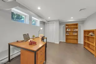 130 Pearl Brook Dr, Clifton, NJ 07013 - Photo 33