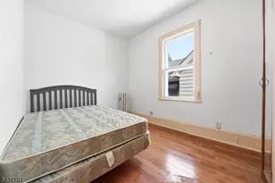 55 Thompson St, Raritan, NJ 08869 - Photo 9