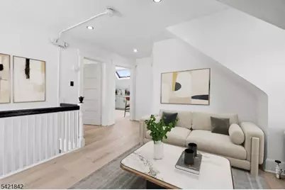 137 S Burnet St #3, East Orange, NJ 07018 - Photo 5