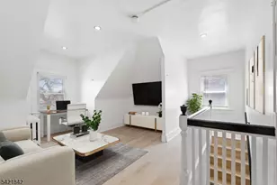 137 S Burnet St, East Orange, NJ 07018 - Photo 3