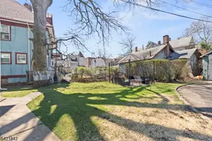 137 S Burnet St, East Orange, NJ 07018 - Photo 21
