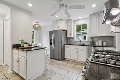 43 Burr Rd, Maplewood, NJ 07040 - Photo 9