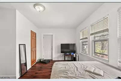 334 Brook Ave, Passaic, NJ 07055 - Photo 11