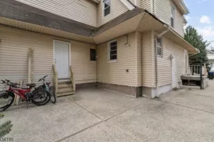 334 Brook Ave, Passaic, NJ 07055 - Photo 7