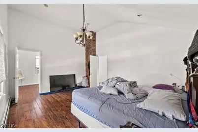 334 Brook Ave, Passaic, NJ 07055 - Photo 15