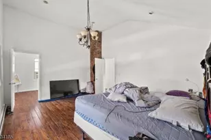334 Brook Ave, Passaic, NJ 07055 - Photo 15