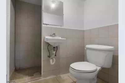 334 Brook Ave, Passaic, NJ 07055 - Photo 35