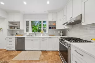 14 Holland Terrace, Montclair, NJ 07042 - Photo 13
