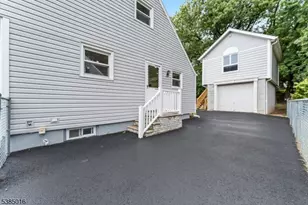 18 Farmingdale Ave, Bloomfield, NJ 07003 - Photo 29