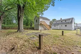 18 Farmingdale Ave, Bloomfield, NJ 07003 - Photo 37