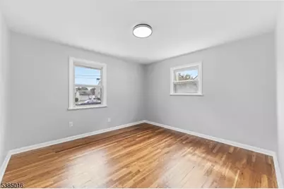 18 Farmingdale Ave, Bloomfield, NJ 07003 - Photo 15