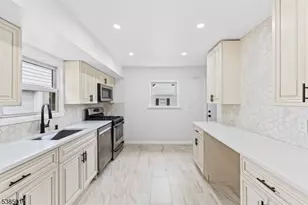 18 Farmingdale Ave, Bloomfield, NJ 07003 - Photo 11