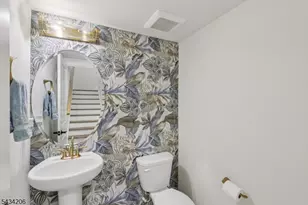 21 Dahlia Dr, Warren Township, NJ 07059 - Photo 13