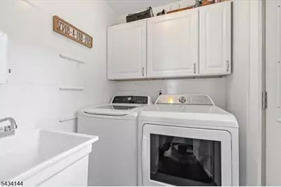 130 Mitchell St, West Orange Township, NJ 07052 - Photo 35