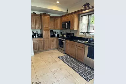 137 Boston Ave, North Arlington, NJ 07031 - Photo 3