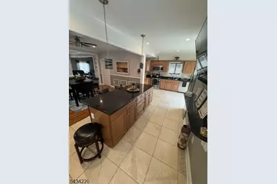137 Boston Ave, North Arlington, NJ 07031 - Photo 5