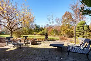 7 Silver Maple Ct, Montgomery Township, NJ 08502 - Photo 9