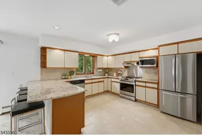 4 Tania Ct, Roxbury Township, NJ 07876 - Photo 17