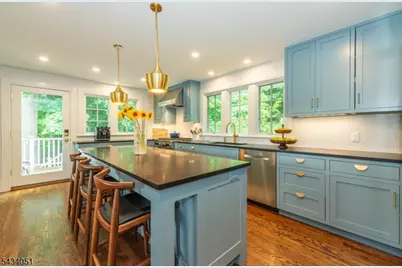 487 Highland Ave, Montclair, NJ 07043 - Photo 11