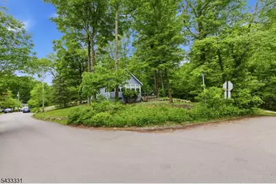 123 Glen Rd, Vernon, NJ 07422 - Photo 43