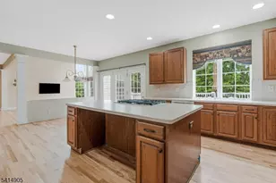 12 Warren Ave, Green Brook Township, NJ 08812 - Photo 11