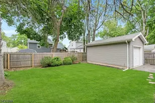 438 Warren St, Scotch Plains Township, NJ 07076 - Photo 29