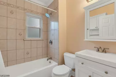 438 Warren St, Scotch Plains Township, NJ 07076 - Photo 25