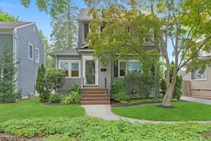 438 Warren St, Scotch Plains Township, NJ 07076 - Photo 1