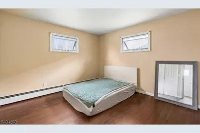10 De Lazier Pl, Bloomingdale, NJ 07403 - Photo 15