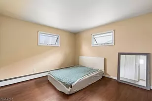 10 De Lazier Pl, Bloomingdale, NJ 07403 - Photo 15