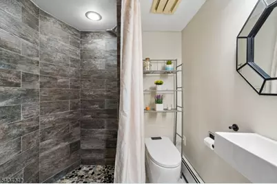 10 De Lazier Pl, Bloomingdale, NJ 07403 - Photo 23