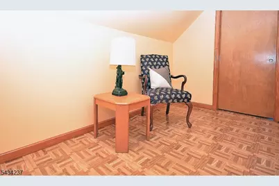 2463 Dorchester Rd, Union Township, NJ 07083 - Photo 17