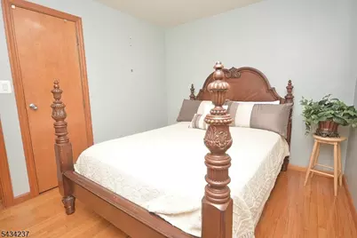2463 Dorchester Rd, Union Township, NJ 07083 - Photo 11