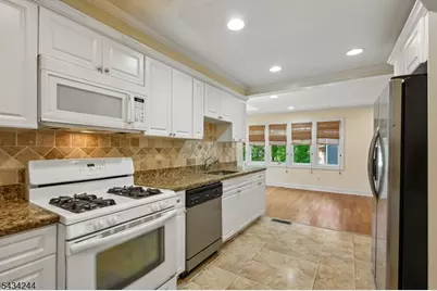 198 Underhill Rd, South Orange, NJ 07079 - Photo 11